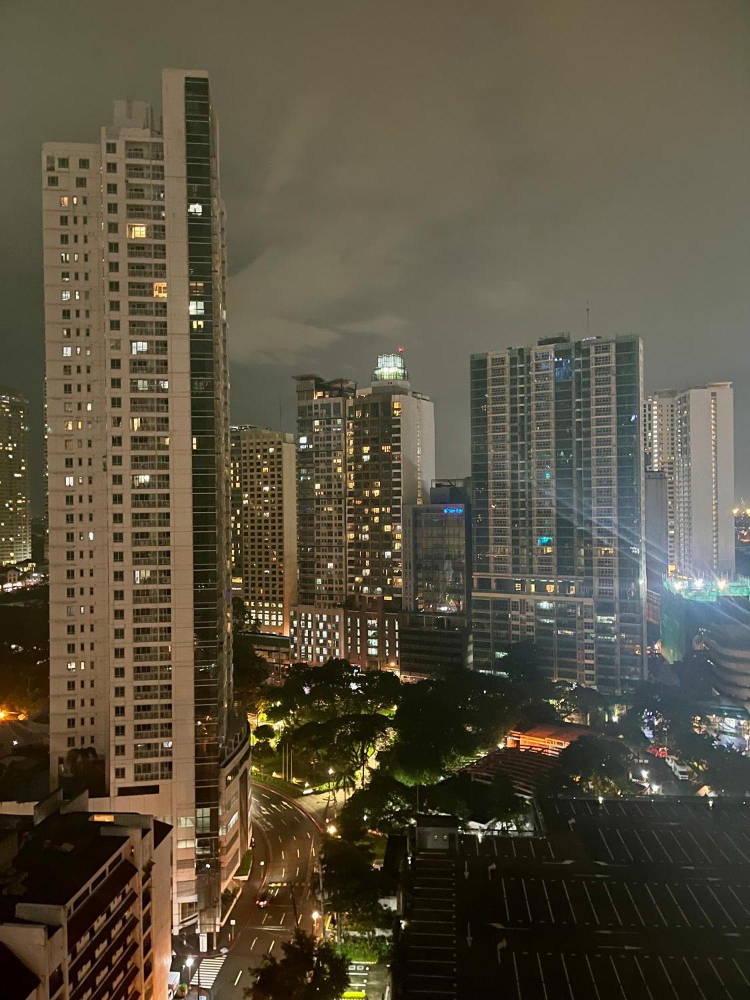 Greenbelt Hamilton Tower 1 Makati City Buitenkant foto