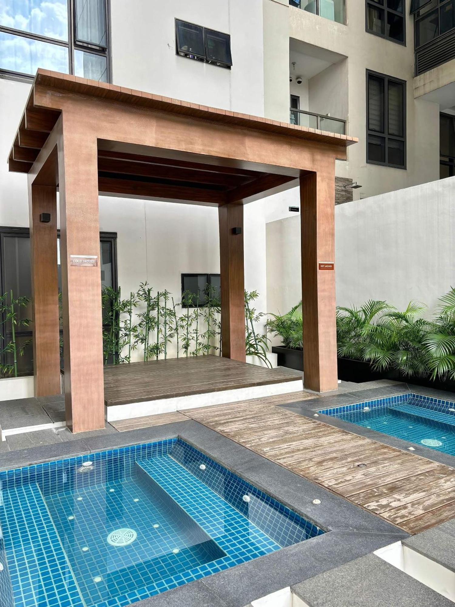 Greenbelt Hamilton Tower 1 Makati City Buitenkant foto